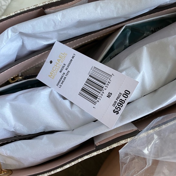 MK Nicole Large Shoulder Tote - Picture 6 of 6